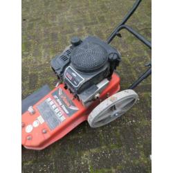 Ariens 22 inch string trimmer - vastgelopen