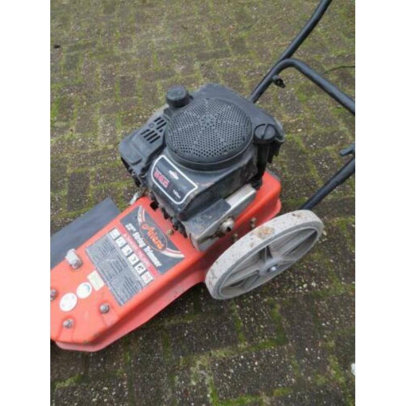 Ariens 22 inch string trimmer - vastgelopen