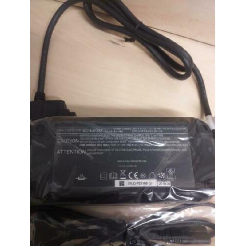 Nieuwe Shimano Steps BT-E6000/BT-E8000 acculader36V compleet