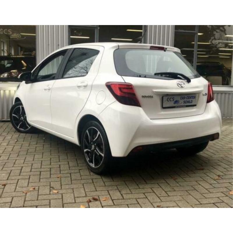 Toyota Yaris 1.3 VVT- NAVI, CAMERA, CRUISE 1e Eigenaar