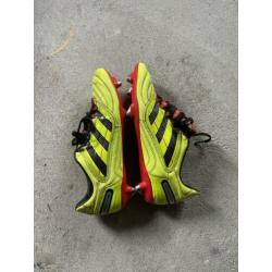 Adidas Predator ijzerennop voetbalschoenen