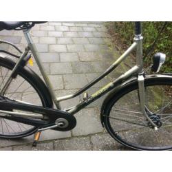 Damesfiets Locomotief van 28 inch 3 Versnellingen.