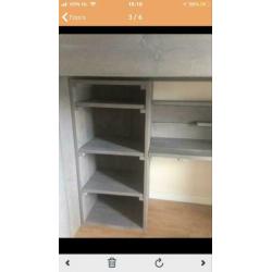 Steigerhout hoogslaper met bureau en kast €600 z.g.a.n.