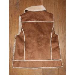Suede bodywarmer van Zara 152