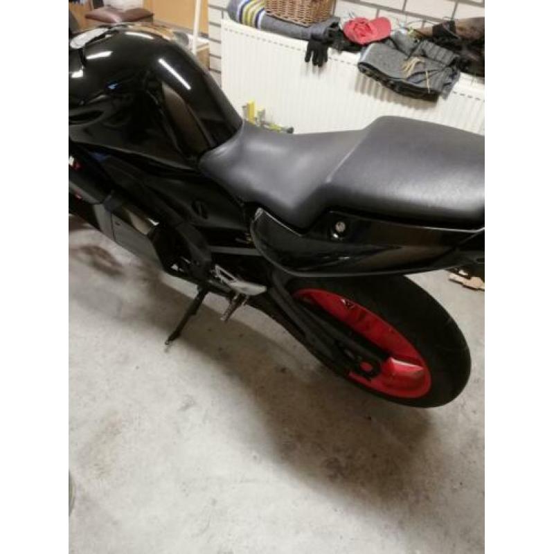 Yamaha tzr 50 2006 nieuw staat!!!!!