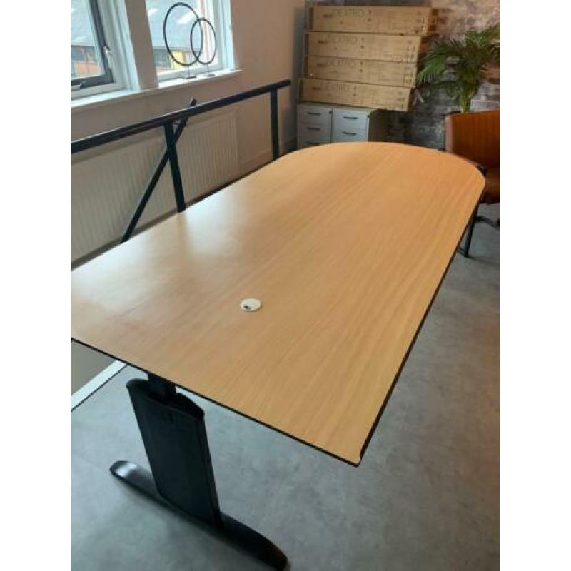 Prachtig super stevig bureau 240 x 120