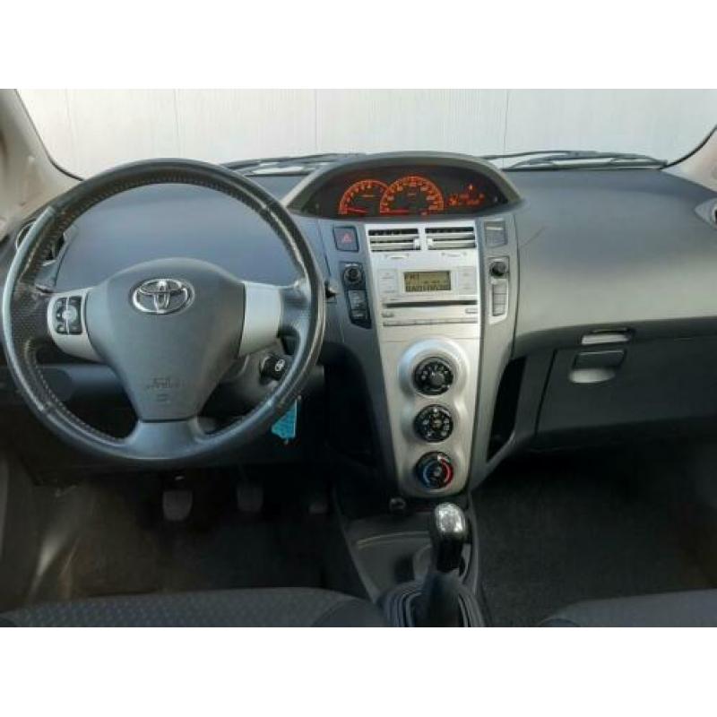 Toyota Yaris 1.8 VVTi TS Airco/17inch/133 pk! (bj 2008)