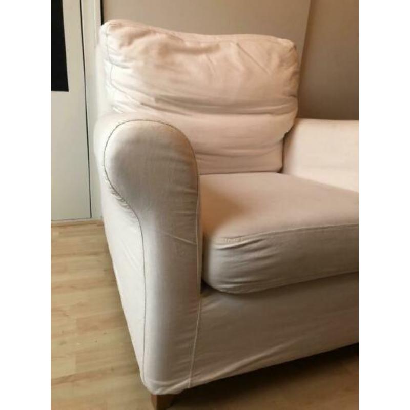 Fauteuil van Ikea in crème
