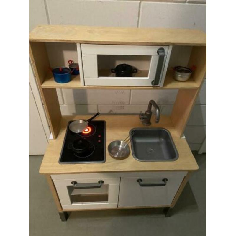 Te koop Ikea keukentje met accessoires