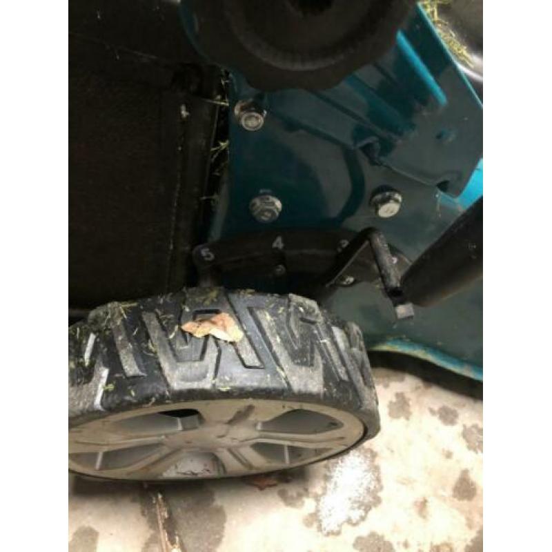 Makita ELM4110 grasmaaier