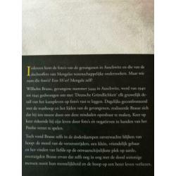 Oorlogsroman "De fotograaf van Auschwitz". In prima staat.