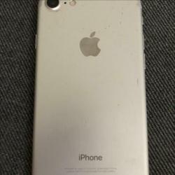 iPhone 7 met kleine barst in het scherm