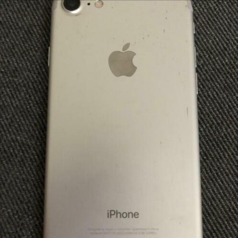 iPhone 7 met kleine barst in het scherm