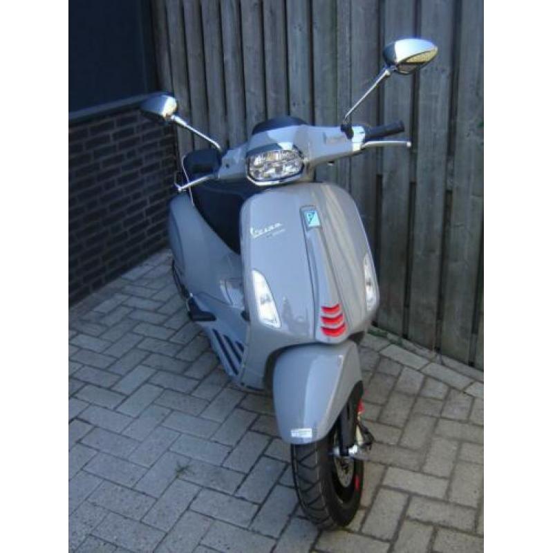 Vespa Sprint S SNOR NARDO & TITANIUM GREY 0 KM 2020