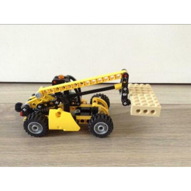 Lego Technic 8045 Mini Telehandler