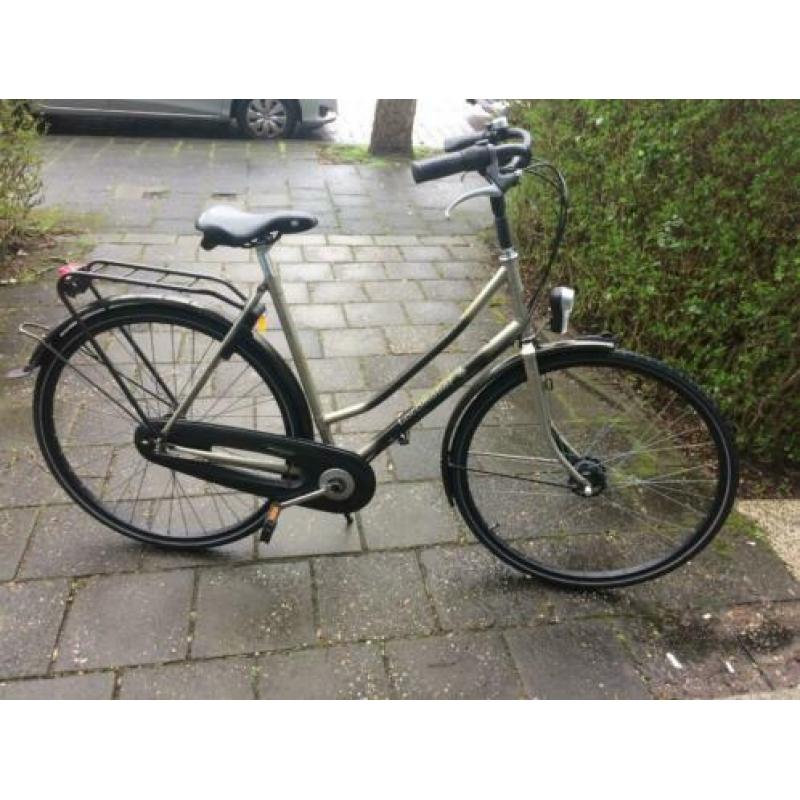Damesfiets Locomotief van 28 inch 3 Versnellingen.