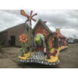 Te koop prachtige unieke Carnavalswagen!