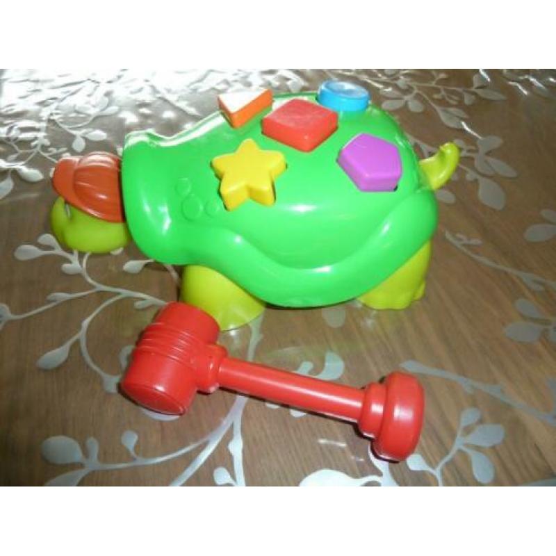 TE KOOP speelgoed, puzzels, spelletjes enz.