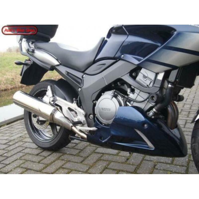 YAMAHA TDM 900 (bj 2006)