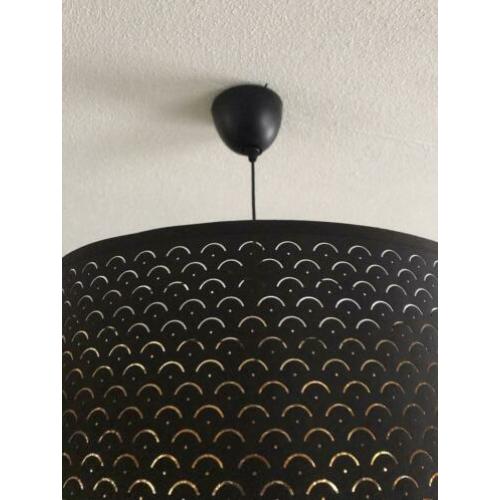 Grote zwarte hanglamp bijna gratis!