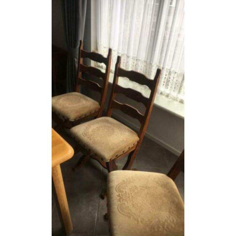 4 stoelen eiken zitting 47 hoog