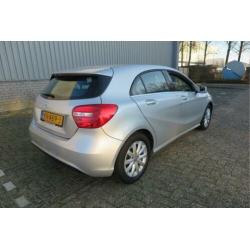 Mercedes-Benz A-Klasse 180 Ambition Style Automaat /Navi/Led