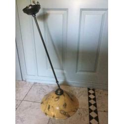 Vintage hanglamp aan messing stang