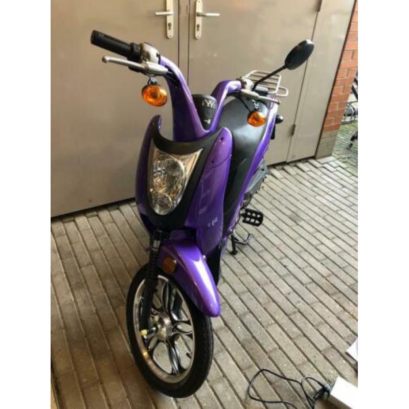 iYYo Star e-scooter