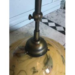 Vintage hanglamp aan messing stang
