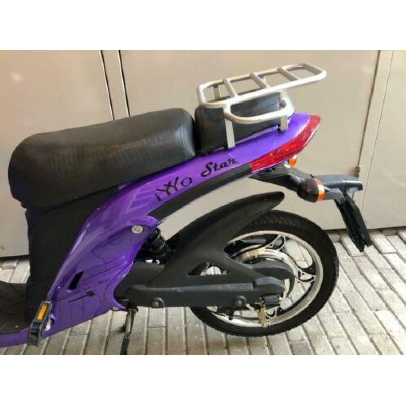 iYYo Star e-scooter