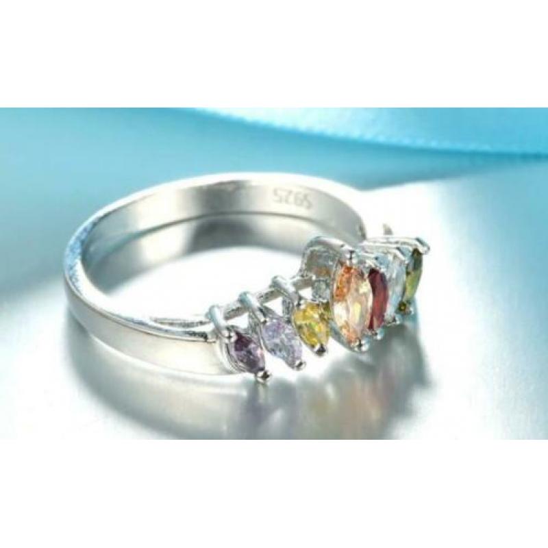 925 Sterling Zilveren Ring Kleuren Zirkonen Maat 18 Nieuw