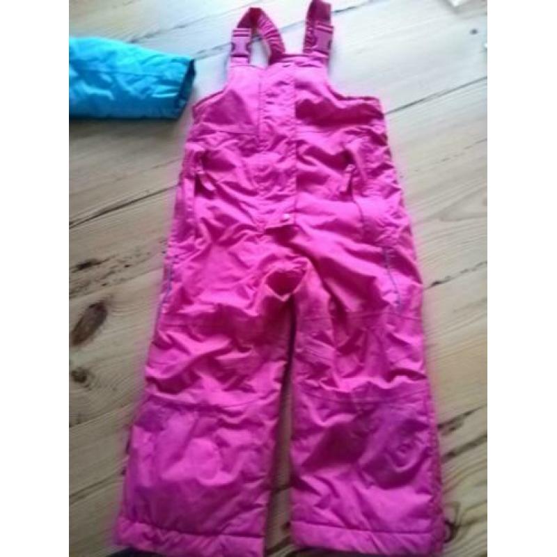 Nette roze skibroek, blauwe skijas maat 86-92