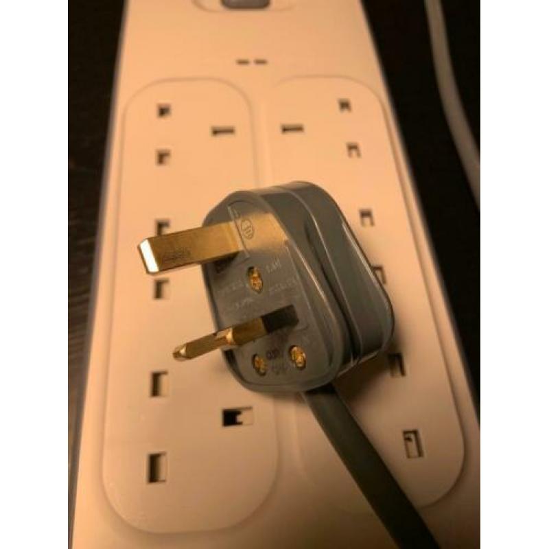 Power strip 6 British outlets + 2 USB ports Belkin
