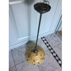 Vintage hanglamp aan messing stang