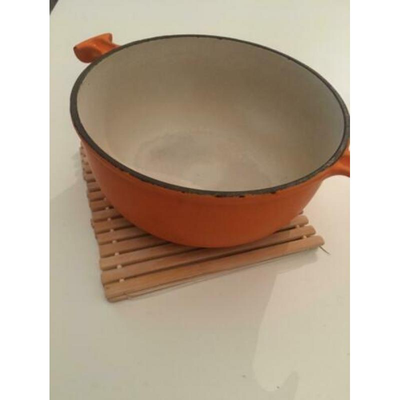 le creuset braadpan,20 cm, deksel wat gebruikssporen, oranje