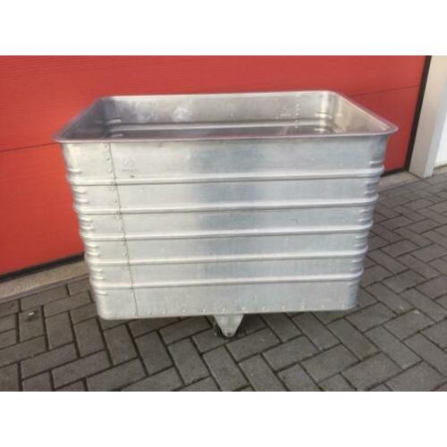 ZARGES aluminium kist op wielen krat uit wasserette deukvrij