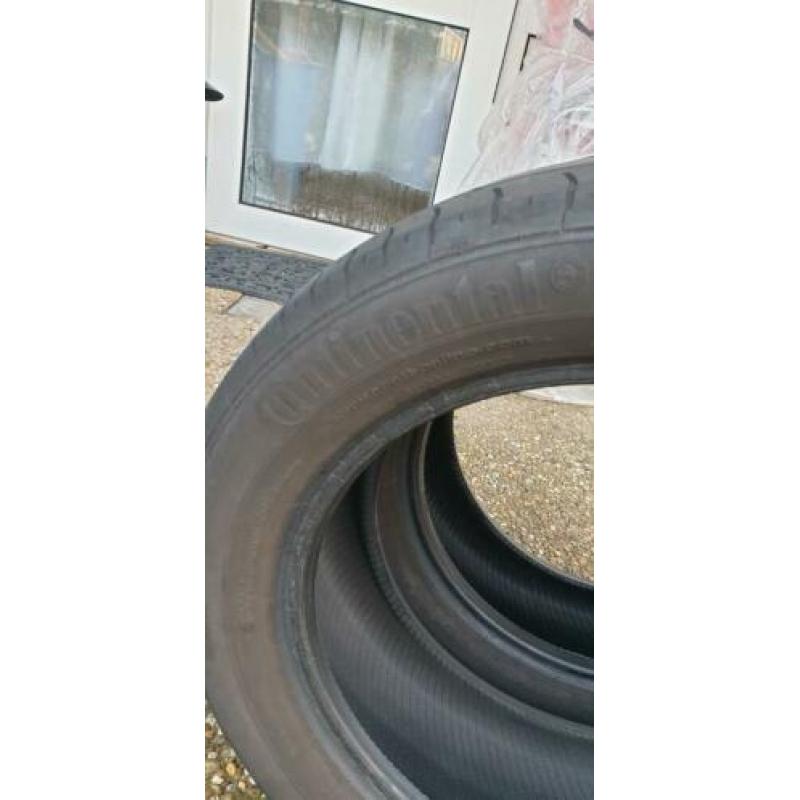 Banden en velgen volgeswagen 215-55-16