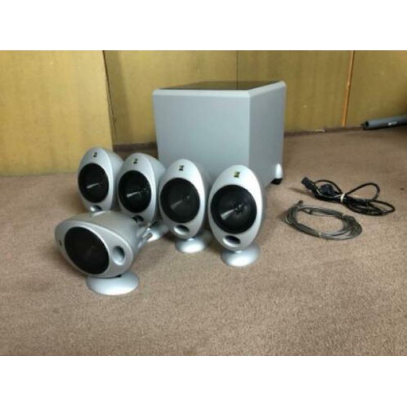 KEF KHT2005.2 eitjes te koop met gratis subwoofer