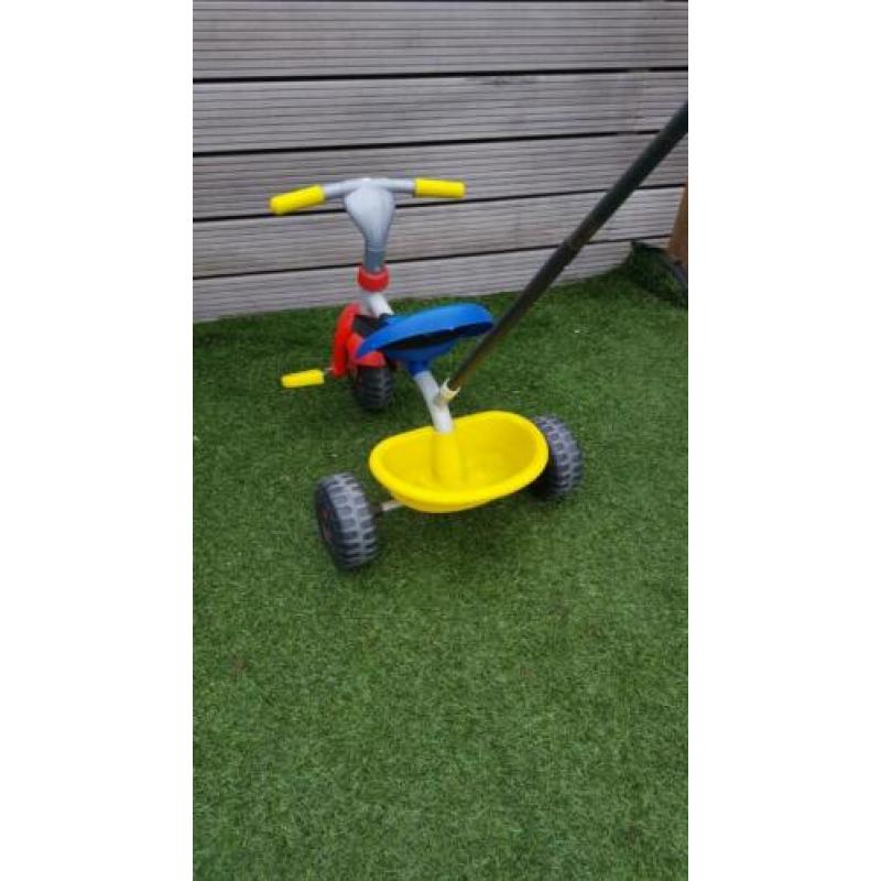 Driewieler Smoby met duwstang
