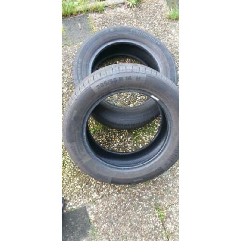 Banden en velgen volgeswagen 215-55-16