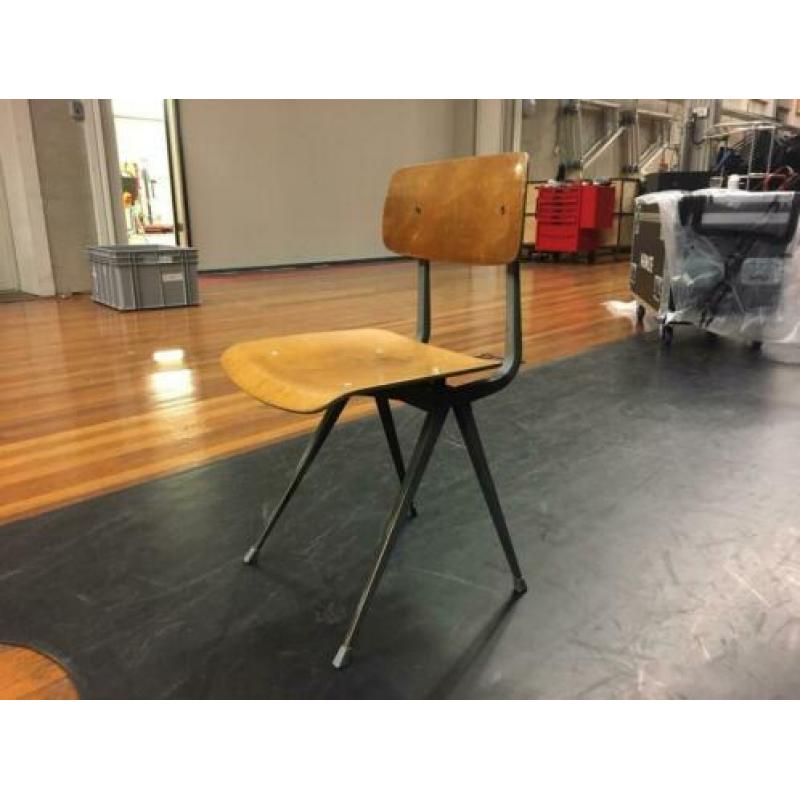 Vintage Friso Kramer Result schoolstoel (9 stuks)