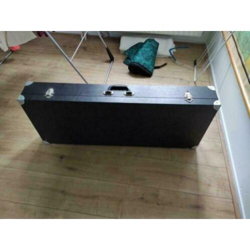 Flightcase / case / stevige houten koffer voor keyboard