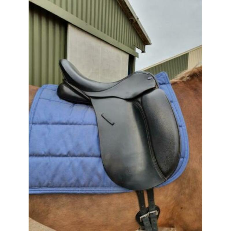 Euroriding diamant soft seat 17.5 inch