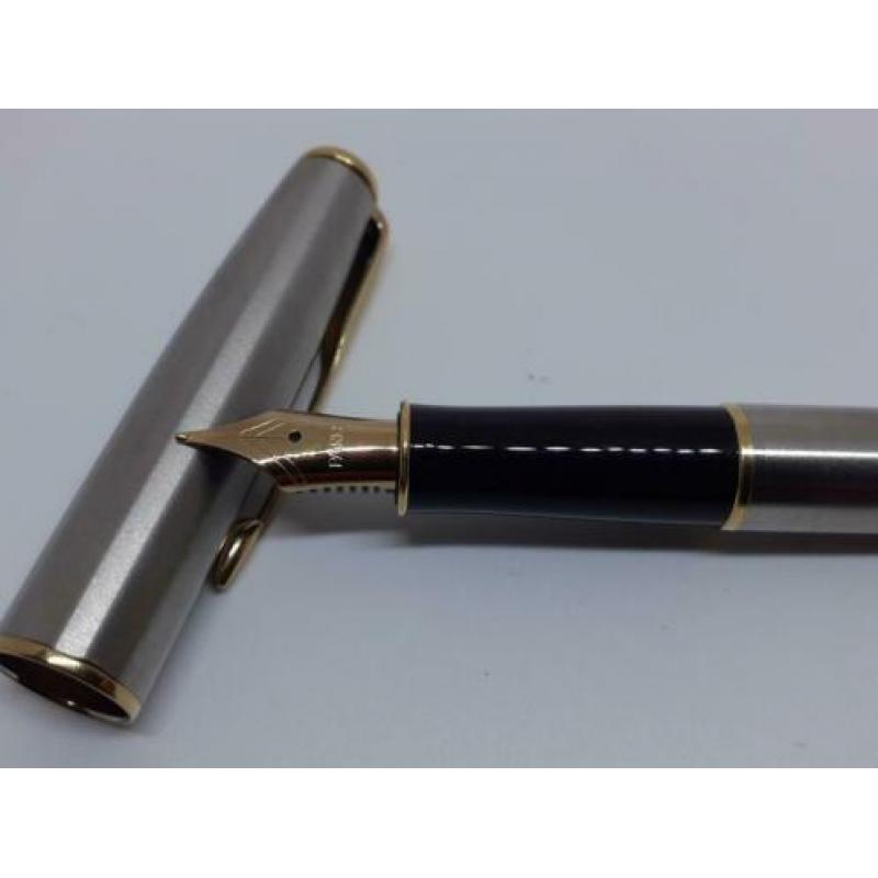 Parker Vulpen Sonnet