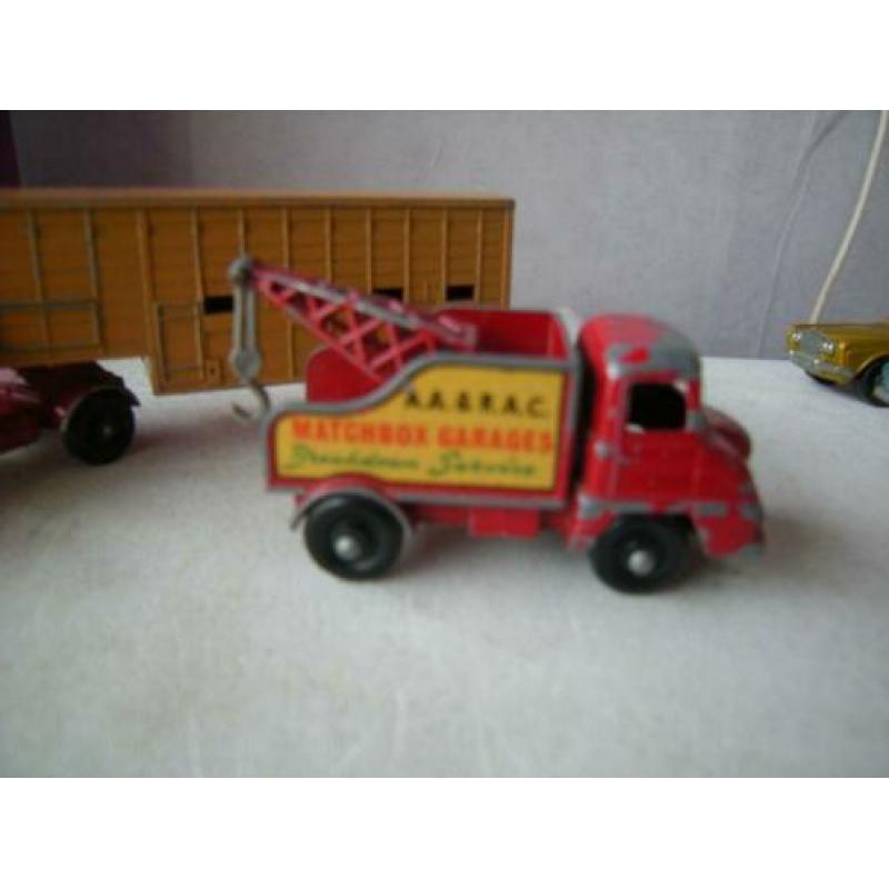 2 goede oude lesney vrachtauto