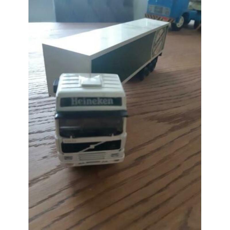 Oude tekno truck heineken