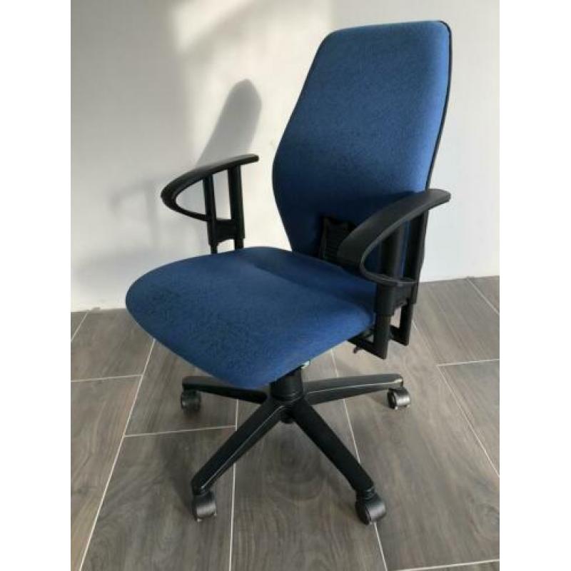 Verschillende Bureaustoelen vanaf €.5,-