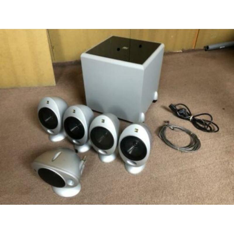 KEF KHT2005.2 eitjes te koop met gratis subwoofer