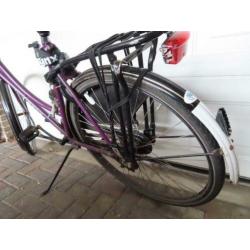 Paarse omafiets Burgers opknapper