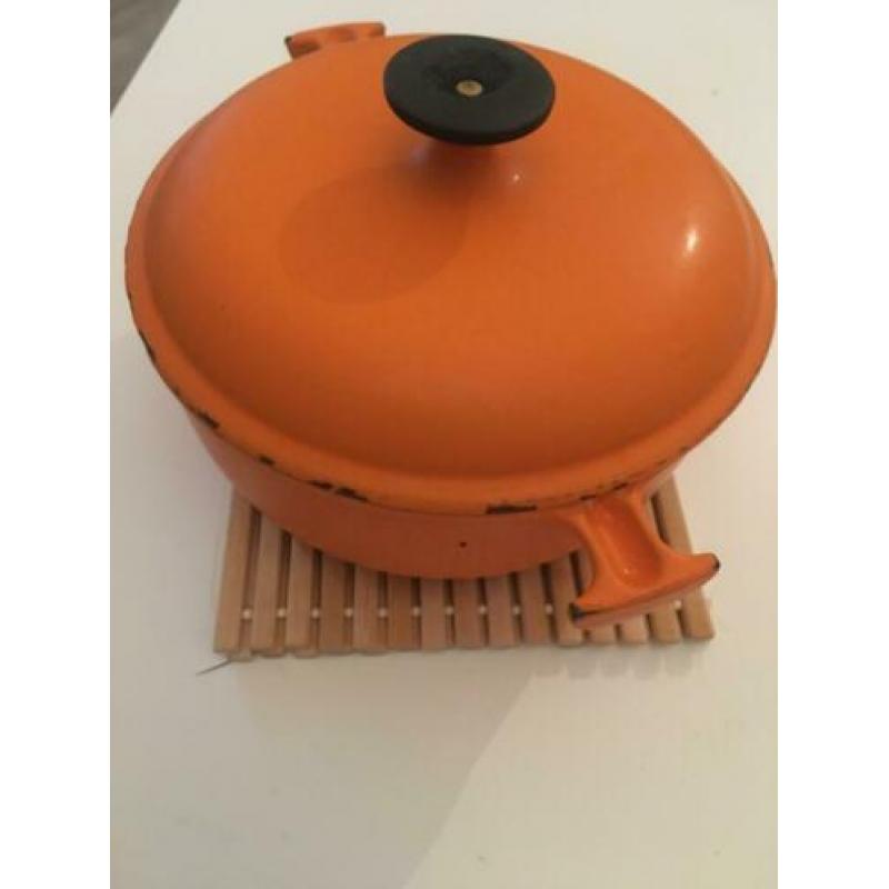 le creuset braadpan,20 cm, deksel wat gebruikssporen, oranje